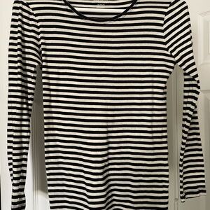 Daisy Fuentes Black & White Striped Long Sleeve Tee